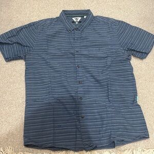 men’s short sleeve button down